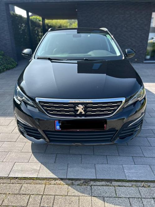 Peugeot 308 SW Allure 1.2 pureTech 130pk benzine manueel, Auto's, Peugeot, Particulier, Lichtmetalen velgen, Benzine, Zwart, Stof