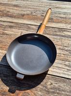 Le Creuset gietijzeren pan n26, diameter 26cm, Ophalen, Gietijzer, Zo goed als nieuw, Keramische plaat