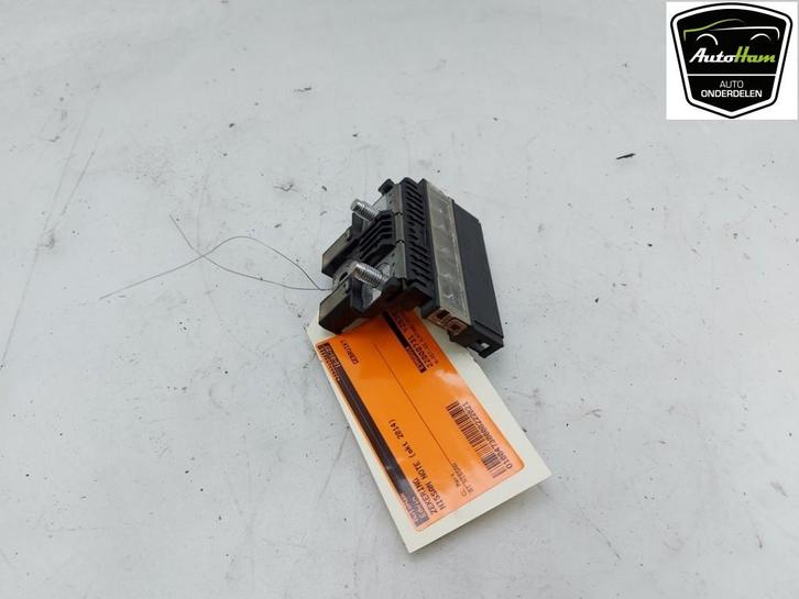 DIVERSEN Zekering Nissan Note (E12) (01-2012/12-2016), Auto-onderdelen, Overige Auto-onderdelen, Nissan, Gebruikt