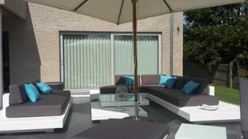Luxe design loungesets beschikbaar voor biedingen