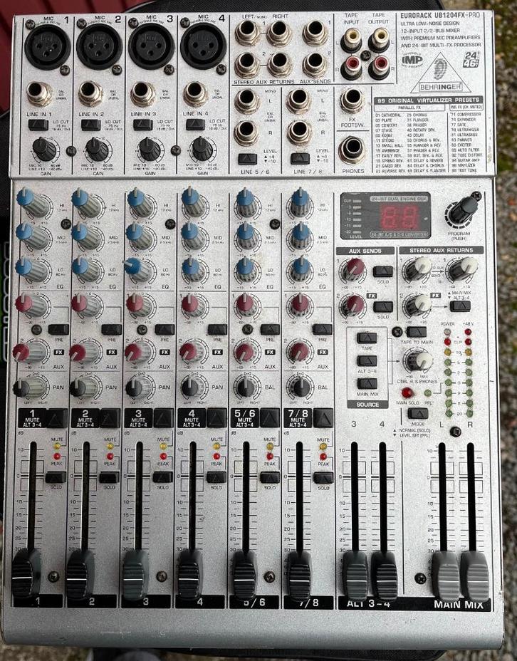 Behringer Eurorack UB1204FX-PRO, Muziek en Instrumenten, Mengpanelen, Gebruikt, 5 tot 10 kanalen, Microfooningang, Ophalen