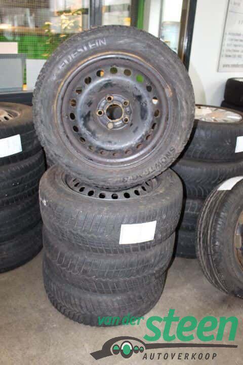 205-55-16 91H Winterset Opel Saab Fiat Alfa Chevrolet Vredes, Auto-onderdelen, Banden en Velgen, Banden en Velgen, Winterbanden