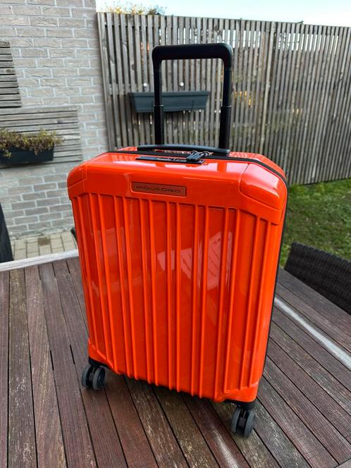 Chariot de cabine Piquadro PQ-Light approuvé Ryanair, Bijoux, Sacs & Beauté, Valises, Neuf, Plastique dur, 50 à 60 cm, 35 à 45 cm