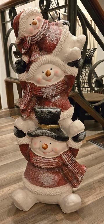 Bonhomme de neige l'un sur l'autre déco de Noël  beschikbaar voor biedingen