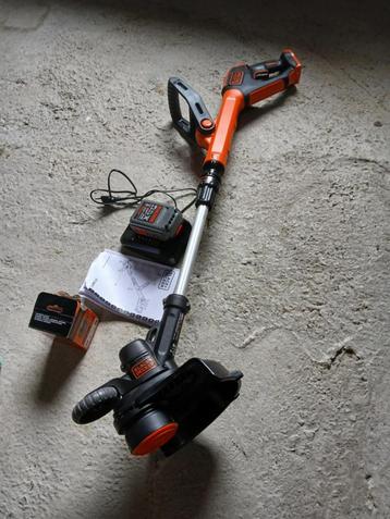 coupe-bordures black decker NEUF beschikbaar voor biedingen