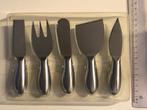 NOUVEAU Set à Fromage Inox : fourchette + 4 couteaux, Inox ou Chrome, Ensemble de couverts, Enlèvement ou Envoi, Neuf