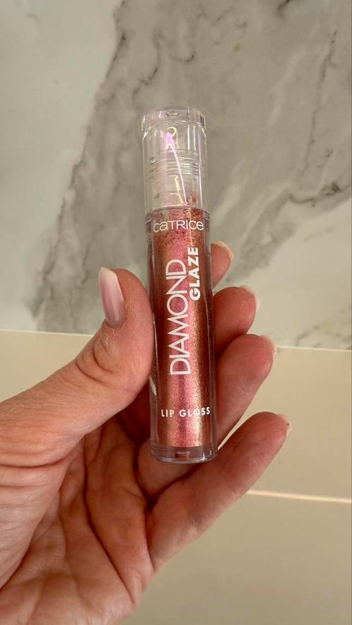 Catrice Diamond Glaze 040 Diamonds Made Me Do It Lip Gloss, Handtassen en Accessoires, Uiterlijk | Cosmetica en Make-up, Nieuw