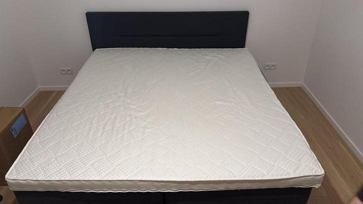 Nieuwe deluxe aeroplus topper 180x200 €449, Huis en Inrichting, Slaapkamer | Boxsprings, Zo goed als nieuw, 180 cm, 200 cm, Tweepersoons