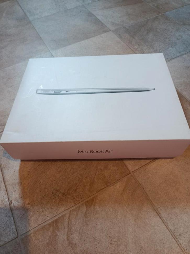 Apple MacBook Air, Informatique & Logiciels, Ordinateurs portables Windows, 13 pouces, SSD, Moins de 2 Ghz, Azerty, Enlèvement ou Envoi