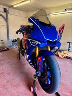Moto yamaha R1 2015 - 10 300 kms - prête pour piste, Ophalen