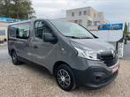 Renault trafic 1.6 dci  goed staat proper, Euro 5, Bedrijf, 5 deurs, Zilver of Grijs