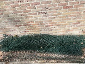 Rol tennisdraad 2 m hoog, groen, een 12 a15 meter lang beschikbaar voor biedingen