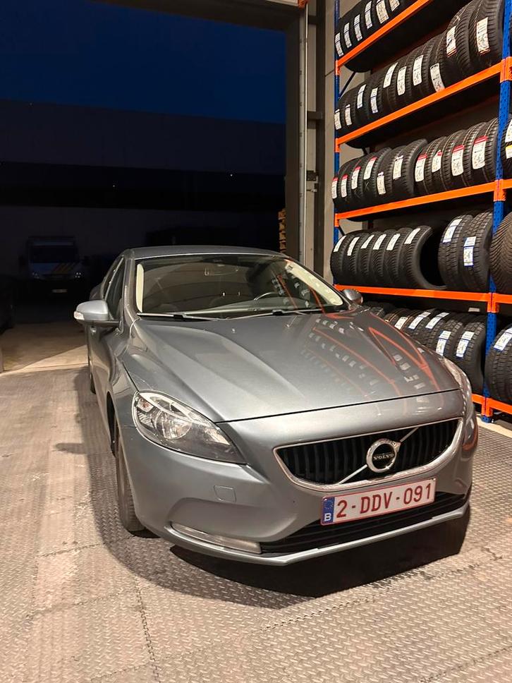Volvo v40 2017 euro 6b, Autos, Volvo, Particulier, V40, Diesel, Enlèvement