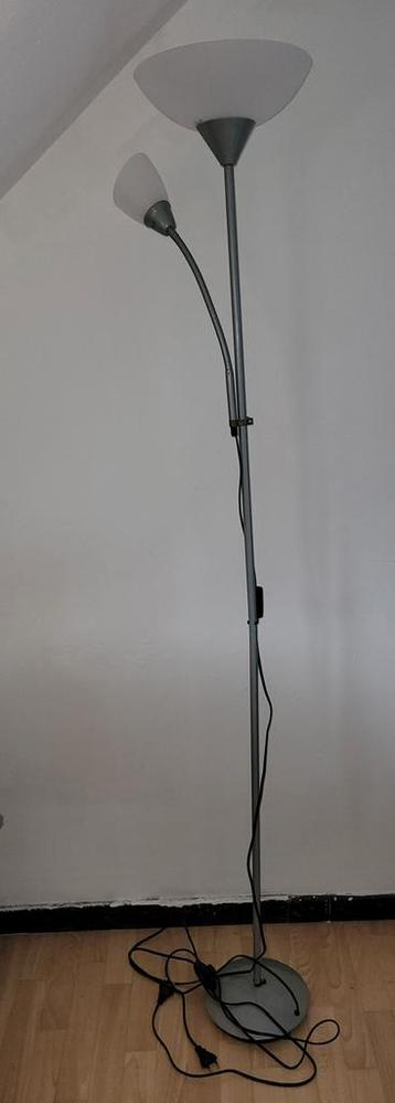Led vloerlamp op metalen statief met leeslamp 175 cm beschikbaar voor biedingen