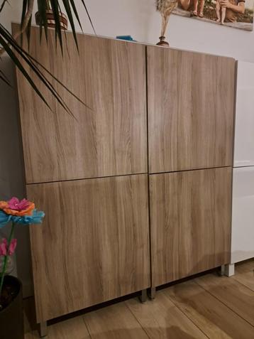 boekenkast beschikbaar voor biedingen