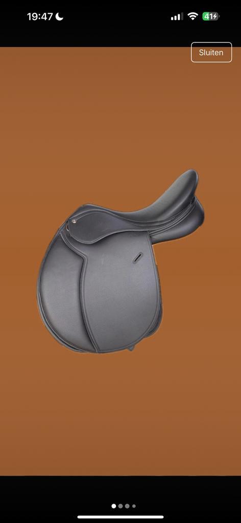 Veelzijdigheidszadel 17,5 inch, Animaux & Accessoires, Chevaux & Poneys | Selles, Comme neuf, Enlèvement ou Envoi