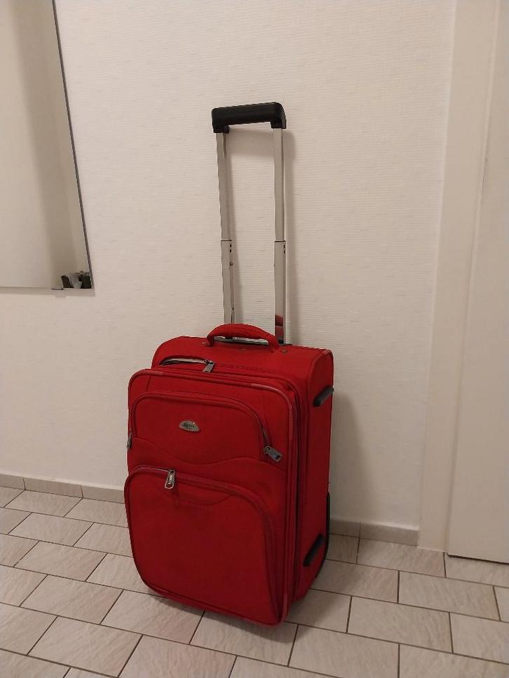 handige reiskoffer medium grootte, Handtassen en Accessoires, Koffers, Gebruikt, Overige materialen, Uitschuifbare handgreep, Wieltjes