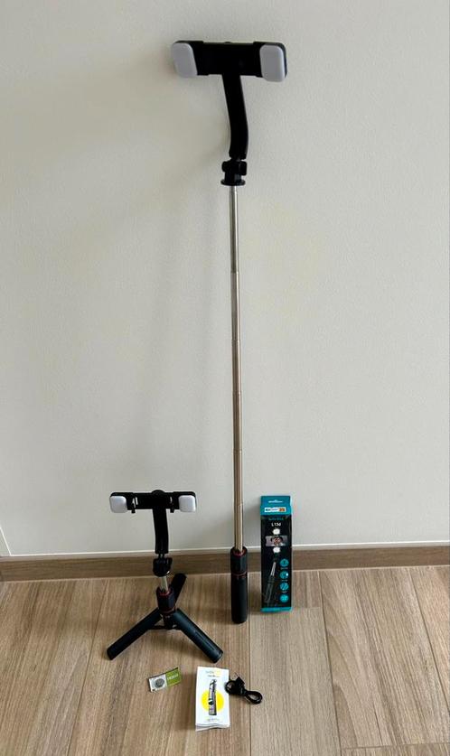 NIEUW Selfie Stick-statief met 2 lampen, Telecommunicatie, Mobiele telefoons | Toebehoren en Onderdelen, Nieuw, Overige typen