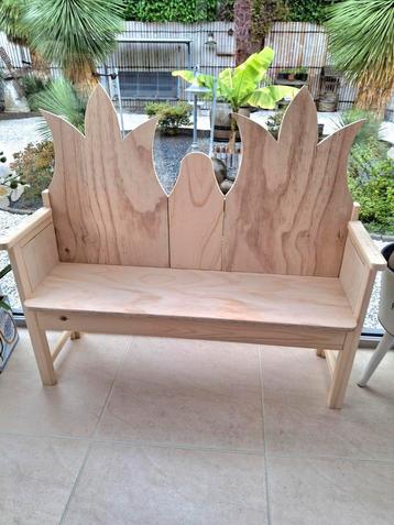 Nieuwe grote houten en sterke bank voor 2 tot 3 peuters 69€
 beschikbaar voor biedingen
