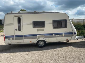 Caravan Hobby met mover en voortent, fietsenrek beschikbaar voor biedingen