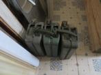 jerrycans, Ophalen