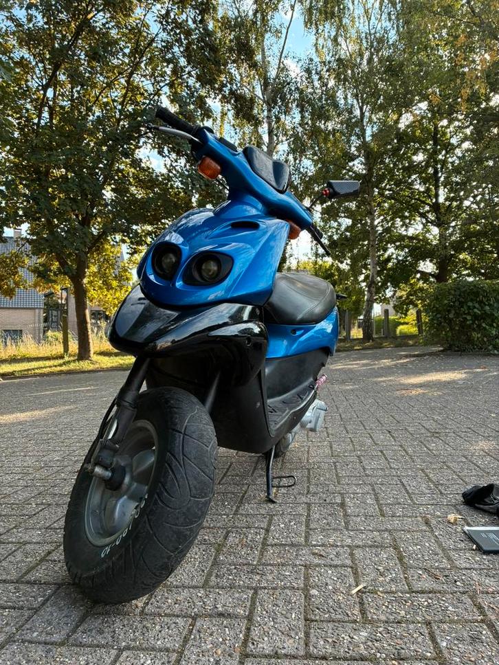 Gezocht kappenset Peugeot tkr, Fietsen en Brommers, Scooters | Yamaha, Zo goed als nieuw, Ophalen