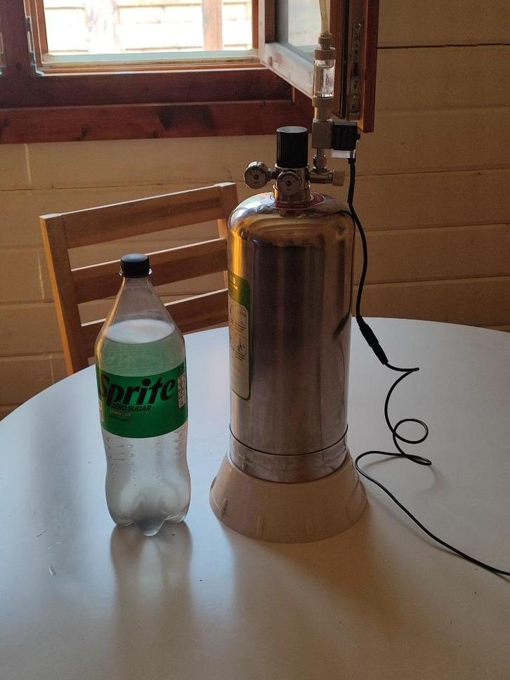 Co2 systeem voor aquarium dat je zelf kan vullen, Dieren en Toebehoren, Vissen | Aquaria en Toebehoren, Gebruikt, Filter of Co2