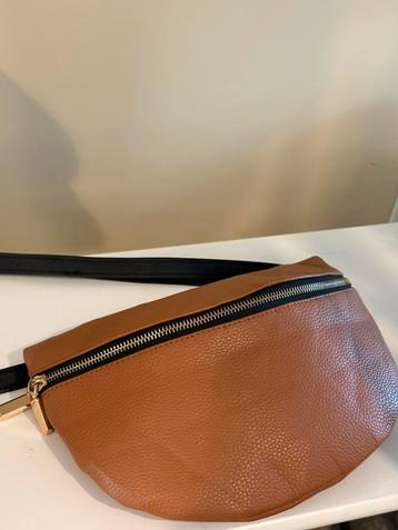 PARFOIS lederen heup en cross body tasje - NIEUW beschikbaar voor biedingen