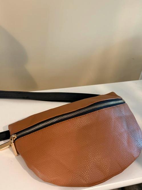 PARFOIS lederen heup en cross body tasje - NIEUW, Handtassen en Accessoires, Tassen | Damestassen, Ophalen of Verzenden
