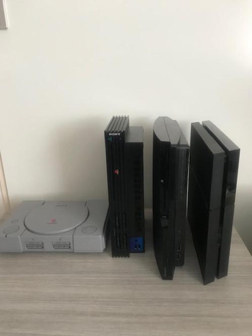 PlayStation Collectors Bundel PS1, PS2, PS3 Slim en PS4, Games en Spelcomputers, Spelcomputers | Overige, Gebruikt, Ophalen
