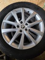 Kit hiver Skoda – Jantes + pneus Nokian Hiver 235/55 R18, Autos : Pièces & Accessoires, Pneus hiver, Enlèvement, Pneu(s), 18 pouces