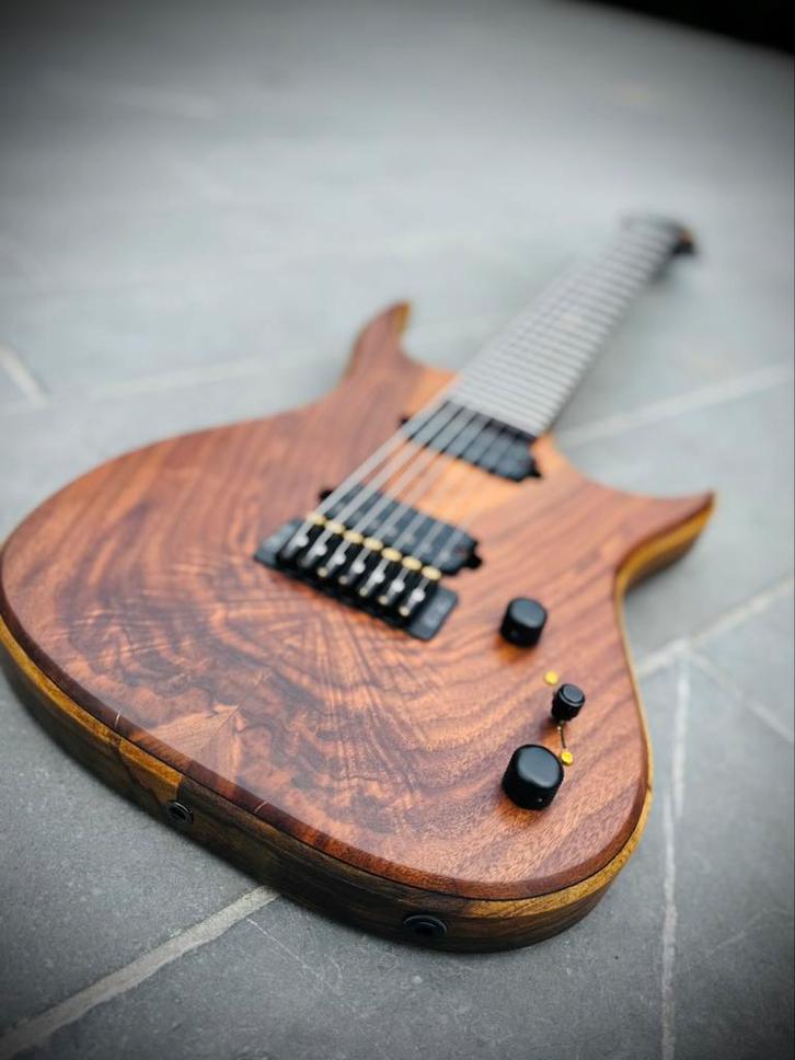 Dark Forest Guitars - Excalibur 7, Musique & Instruments, Instruments à corde | Guitares | Électriques, Comme neuf, Enlèvement