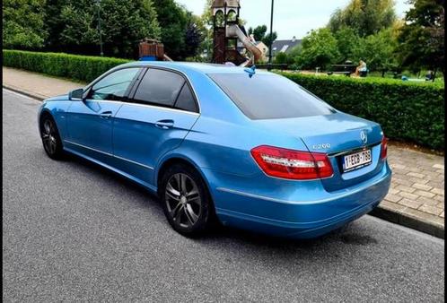 Mercedes E220 Automatique, Autos, Mercedes-Benz, Particulier, Classe E, Diesel, Euro 5, Berline, 5 portes, Automatique, Bleu, Noir