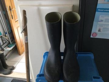Laarzen beschikbaar voor biedingen