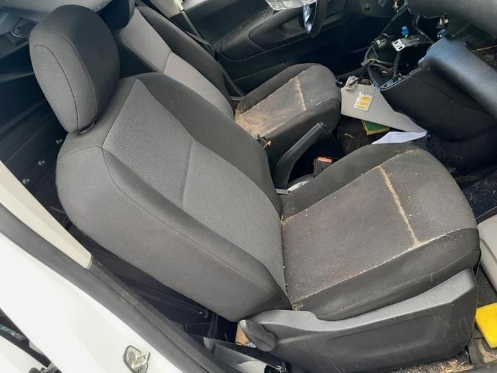 SIEGE AVANT DROIT Opel Combo Cargo (01-2018/-), Autos : Pièces & Accessoires, Habitacle & Garnissage, Opel, Utilisé