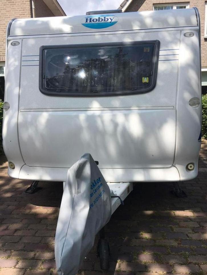 Caravan Hobby deluxe easy 440E, Caravans en Kamperen, Caravans, Particulier, tot en met 4, 1000 - 1250 kg, Treinzit, Hobby, Dwarsbed