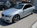 BMW E93 320D/AUTOMAAT/EURO-5/1ste EIG., Auto's, BMW, Automaat, Euro 5, Zwart, Cabriolet