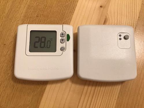 Thermostat NEUF Honeywell Home DT92E blanc sans fil, Bricolage & Construction, Thermostats, Neuf
