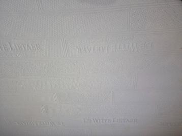 Matras de witte lietaert beschikbaar voor biedingen