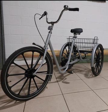 Tricycle  beschikbaar voor biedingen