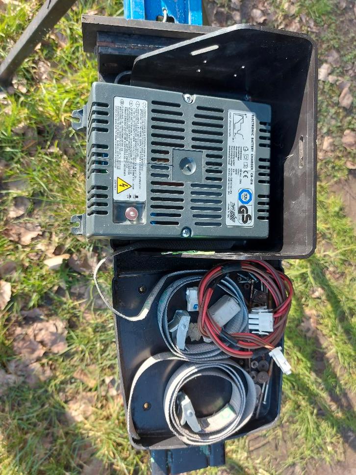 cbe 316, Caravans en Kamperen, Mobilhomes, Particulier, tot en met 2, Integraal, Fiat, Fiat, Diesel, Automaat, Rondzit, 7 tot 8 meter