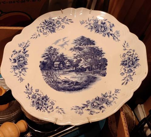 Ovaal porseleinen sierbord van Sarreguemines, Antiek en Kunst, Antiek | Servies los, Ophalen