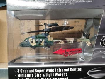 Lot Opruiming stock : I/R PicooZ Black Hawk leger helikopter disponible aux enchères