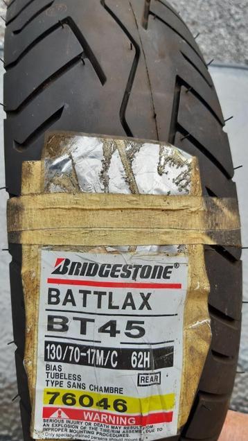 Motorband Bridgestone Battlax BT45R 130/70 17 M/C 62H beschikbaar voor biedingen