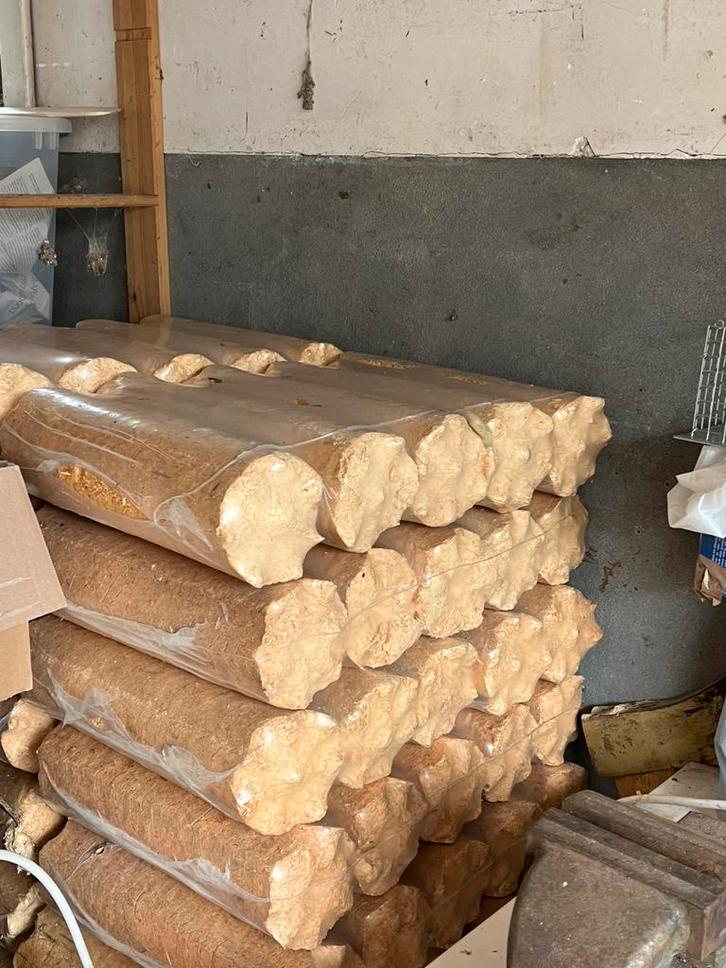 Houtbriketten, Tuin en Terras, Brandhout, Blokken, Berkenhout, Minder dan 3 m³, Ophalen