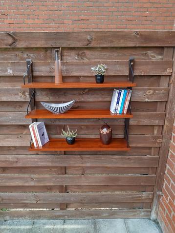 Poul Cadovius vintage boekenplank  beschikbaar voor biedingen