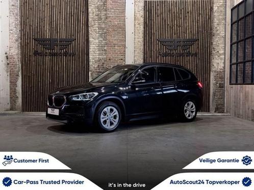 BMW X1 xDrive25e*PHEV*HUD*ZETELVERW.*DAB*LED*, Auto's, BMW, Bedrijf, X1, 4x4, ABS, Airbags, Airconditioning, Alarm, Bluetooth