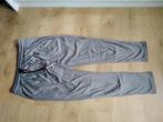 Trainingsbroek grijs nike, Kleding | Heren, Sportkleding, Nike, Maat 56/58 (XL), Ophalen of Verzenden, Zo goed als nieuw
