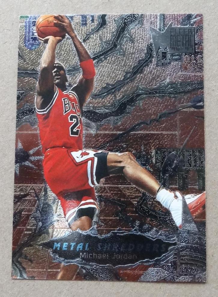 Michael Jordan '96-'97  Fleer Metal #241 Metal Shredders, Sport en Fitness, Basketbal, Zo goed als nieuw, Overige typen, Verzenden