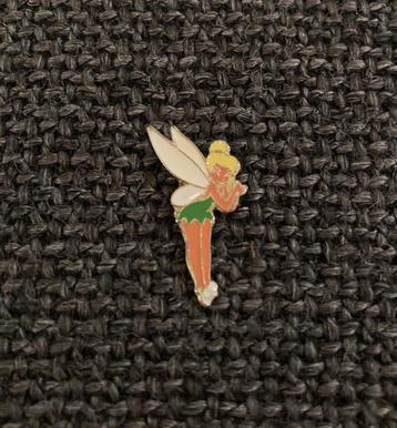 PIN - TINKER BELL - TINKELBEL - CLOCHETTE - PETER PAN, Envoi, Utilisé, Figurine, Insigne ou Pin's